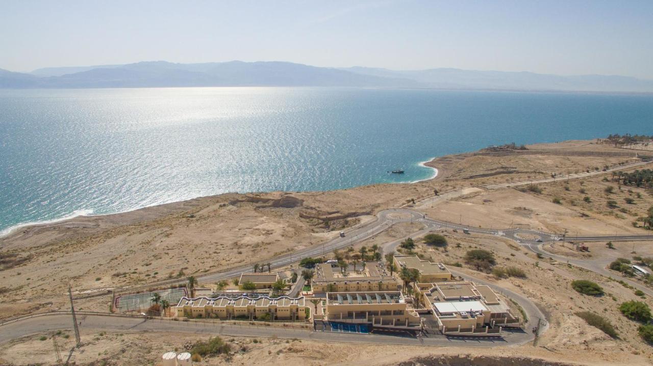 Hi - Ein Gedi Hostel Exterior photo